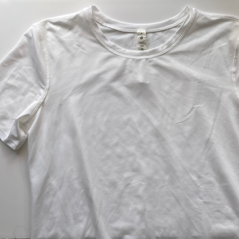 Lululemon Mesh Short Sleeve Shirt